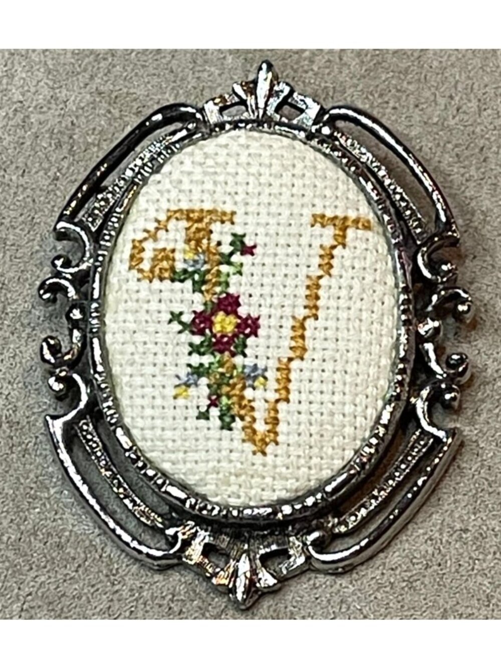 Vintage The Creative Circle Monogram Cross Stitch Brooch Pin Letter V Hand-stitc